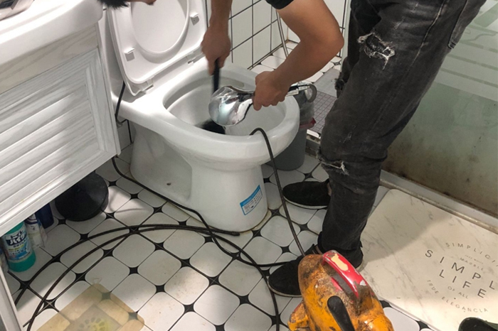 水城疏通下水道